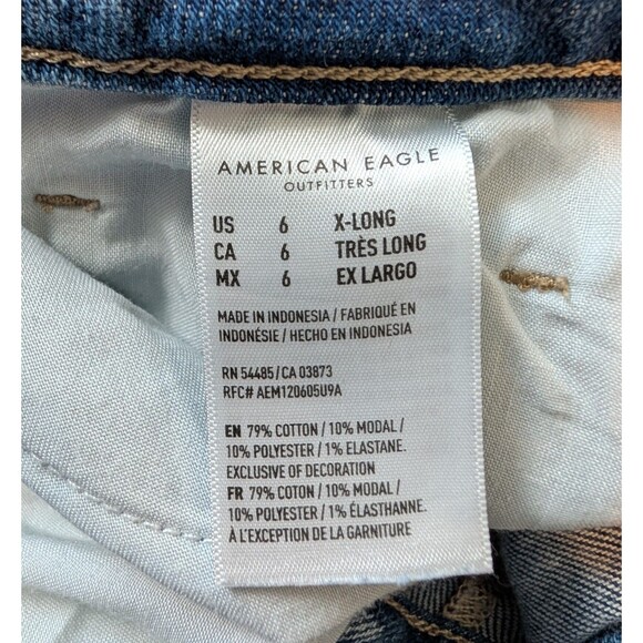 American Eagle Mom Jean Size 6 X-Long Blue Acid Destroyed Distressed  Women's - Picture 8 of 10